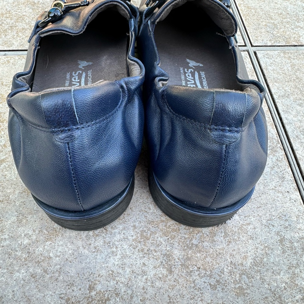 Softwaves Navy Leather Loafer - image 7